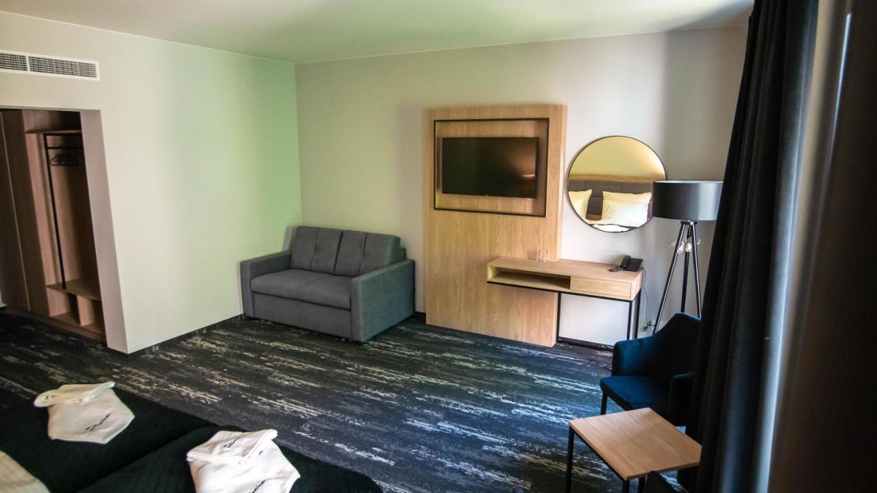 Hotel Nowe Millenium Świnoujście Buitenkant foto